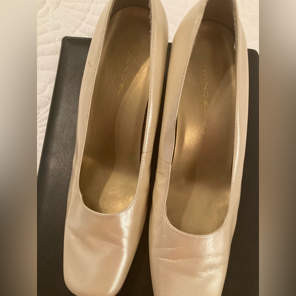 Bandolino pearl soft leather pumps 8